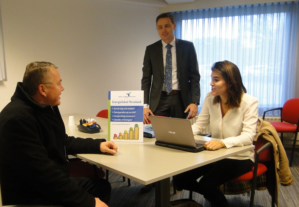 Feestelijke aftrap spreekuur Energieloket Flevoland op Urk