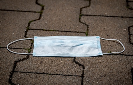 Opruimactie: Erop uit? Neem 5 stukken afval mee.